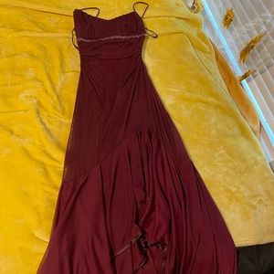 Maroon formal dress like new size 4p (small) $25